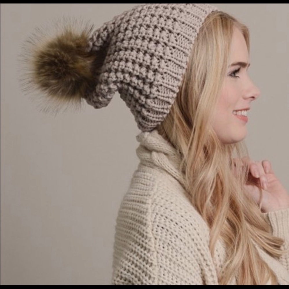 🔥 Adorable Mocha Slouchy Hat with Pompom🔥